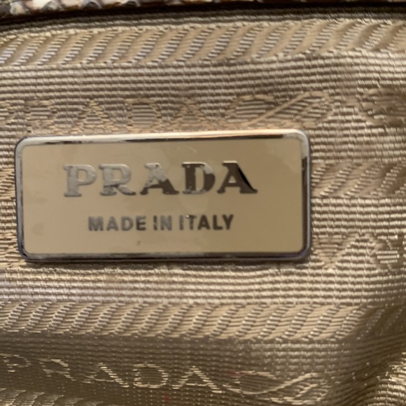 Prada handbag - Picture 4 of 7